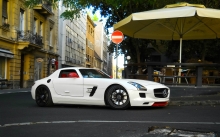  Mercedes-Benz SLS  - 